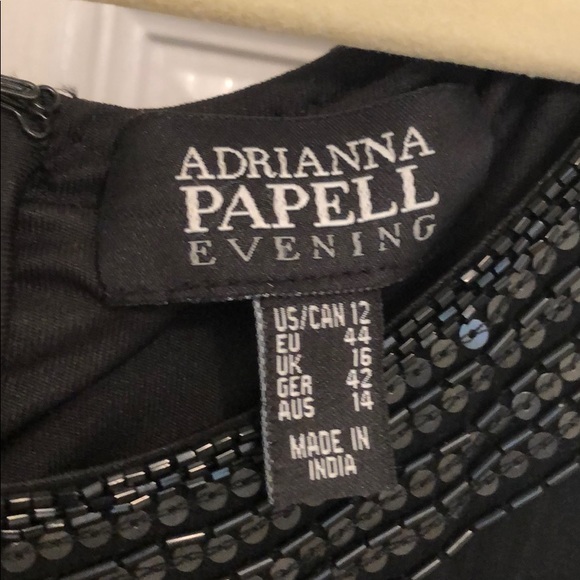 Beaded Adrianna Papell Evening dress - Picture 8 of 9